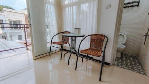 Koupelna v ubytování Villa Keluarga Royal Arois Unit A-01