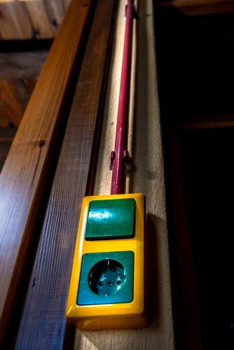 a traffic light with a cat on it on a table at Kleio in Elatochori