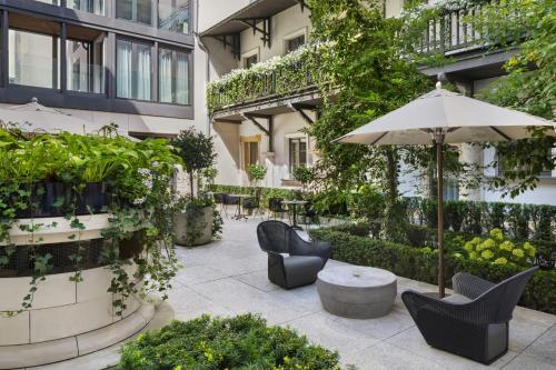 H15 Palace, a Luxury Collection Hotel, Krakowにある庭