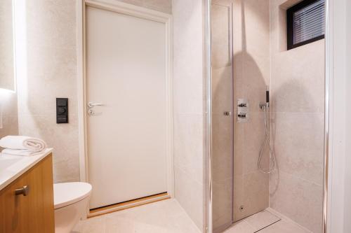 Ένα μπάνιο στο Hideout Villas - Kide Lodge