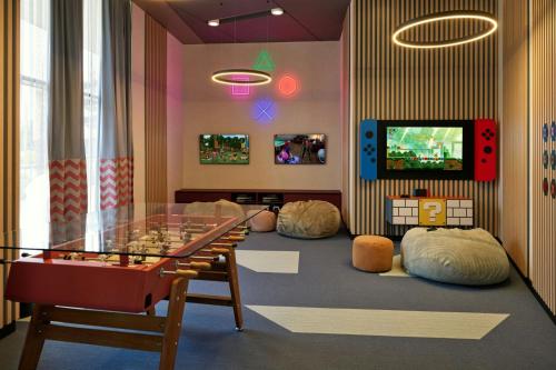 TV a/nebo společenská místnost v ubytování Sheraton Dubrovnik Riviera Hotel