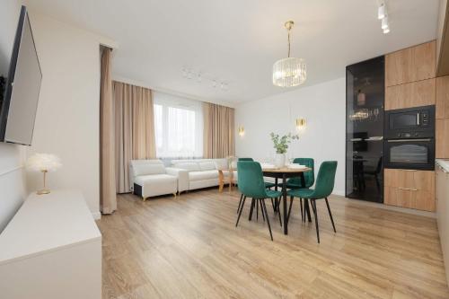 Elegant Apartament Kościeszów in Warsaw with Parking by Noclegi Renters