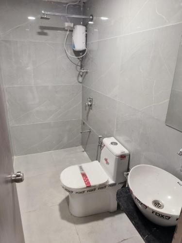 Un baño de Hotel R Gold