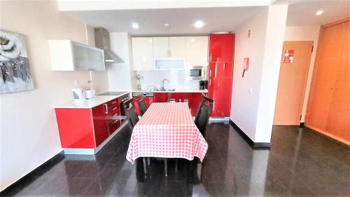 Rocha Tower 11A