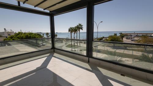 Γενική θέα στη θάλασσα ή θέα στη θάλασσα από  αυτό το ξενοδοχείο