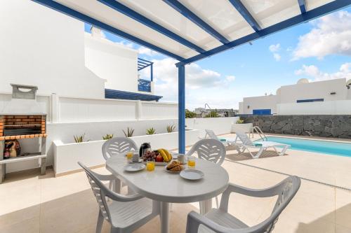 Casa Papagayo Rocas - heated pool & air conditioning - Emerald Lanzarote
