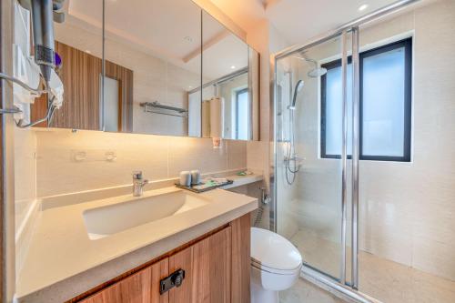 Un baño de Dreamscape villa xiaozhu free Dropping off to airport