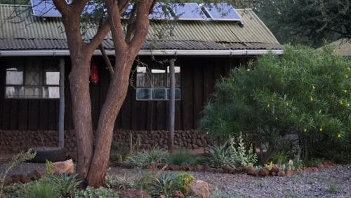 Taman di luar Oldonyo Musa Camp Amboseli