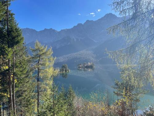 a view of a lake in the mountains at Aich22 in Peißenberg