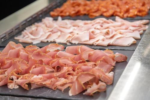 Jídlo v hotelu nebo okolí