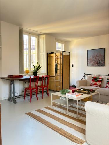 Chic Milan Apartment