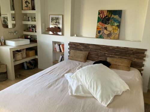Maison avec vue mer et jacuzzi à 15 mn du centre