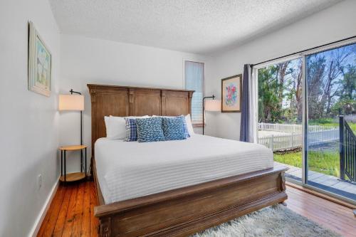 Ένα ή περισσότερα κρεβάτια σε δωμάτιο στο Coastal Cottage