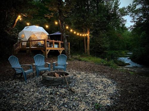 Zahrada ubytování Geodome Nature Escape, Creekside, WIFI & Hot Shower