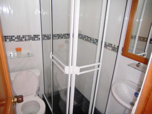 Ένα μπάνιο στο CYM Arriendos 1605