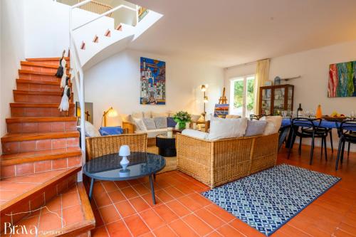 Casa Maria Sol - jardín I vistas al mar I 4 habitaciones I parking I BBQ I Brava Experience