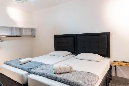 hotel civitas medellinにあるベッド