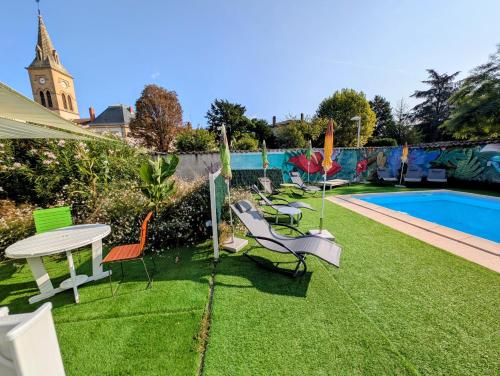 Bazén v ubytování MOODz HOTEL VIENNE nebo v jeho okolí