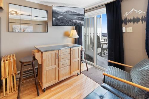 Posezení v ubytování ML352 Stylish Classy Mountain Views EZ Parking WiFi