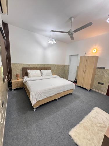 Fotografie z fotogalerie ubytování غرف الراحة الراقية بشارع الموج v destinaci Mawāliḩ