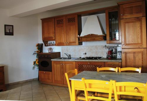 Η κουζίνα ή μικρή κουζίνα στο Agriturismo Le Pale