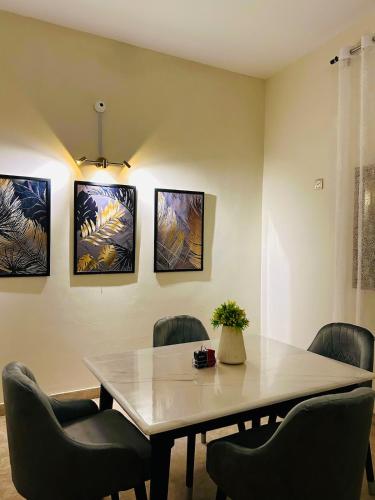 Гостиная зона в Apartment in Karachi near airport