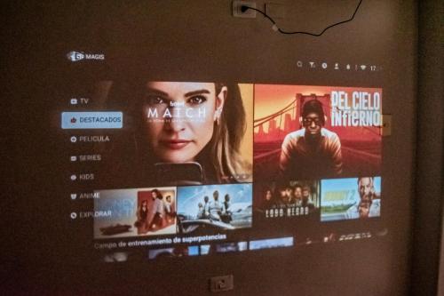 Μια τηλεόραση ή/και κέντρο ψυχαγωγίας στο Numá Lior II - Alquiler Temporario con cochera