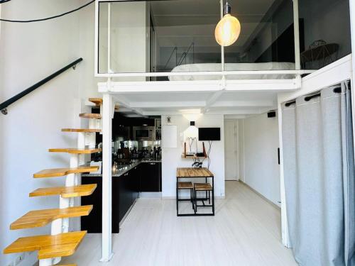Beautiful Carré d'Or studio