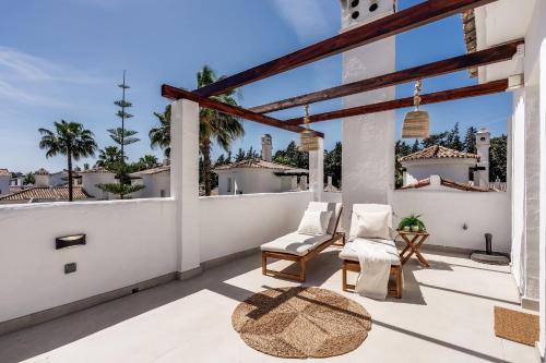 Ultimate Rentals - Luxury Penthouse - Los Naranjos de Marbella