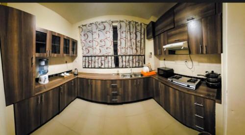 Dapur atau dapur kecil di Émeraude Kigali