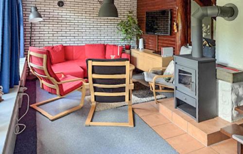 Posezení v ubytování 3 Bedroom Lovely Home In Frankenau