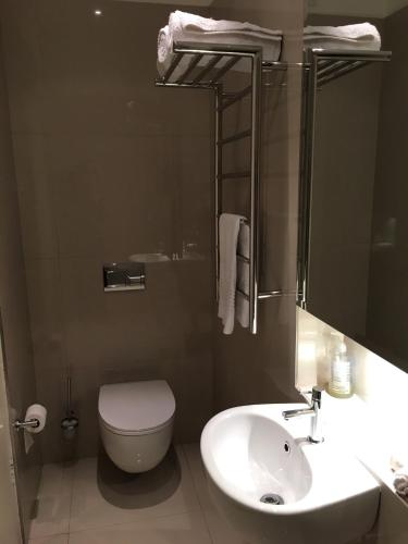 Un baño de Gordons Guesthouse