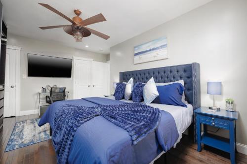 Katil atau katil-katil dalam bilik di The Green Oasis Duplex 12 minutes away from JFK