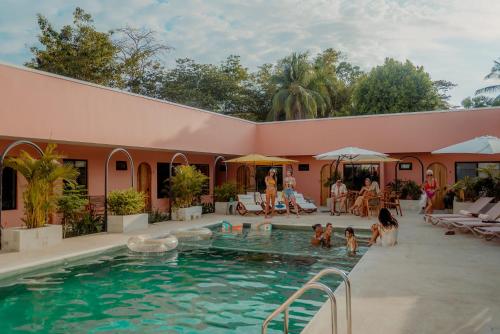Galería fotográfica de Hotel Amavi en Jacó