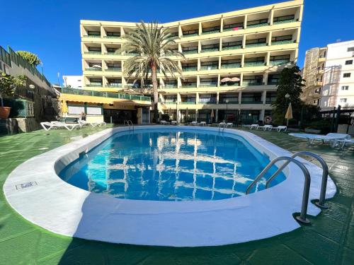 Apartment with view just steps from the beach