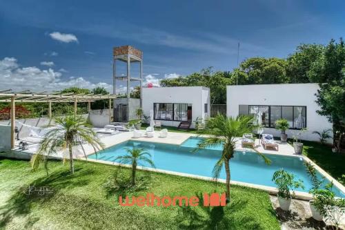 an image of a villa with a swimming pool at Suite em Tibau do Sul proximo as Dunas do Chapadao in Pipa