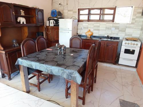 Η κουζίνα ή μικρή κουζίνα στο CABAÑA Casa Saavedra