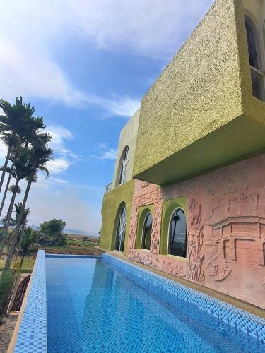 Bazén v ubytování LuA House Hoian nebo v jeho okolí