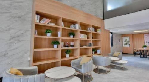 Χώρος καθιστικού στο Green Tree Inn Express Zhejiang Zhoushan Xincheng Zheda