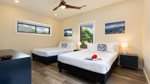 ISLAND SEABATICAL Restful 3BR Ainamalu Home with Private Poolにあるベッド
