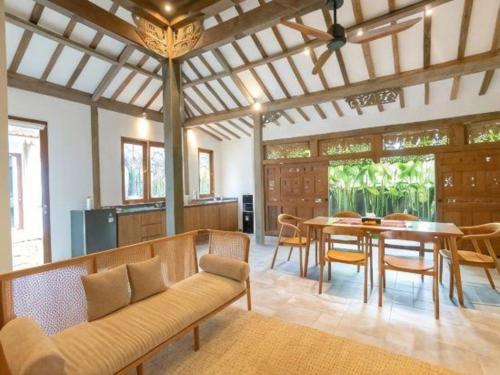 Χώρος καθιστικού στο Singgah di Ubud 1