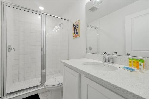 2186 Derwent Dr Davenport photo 38