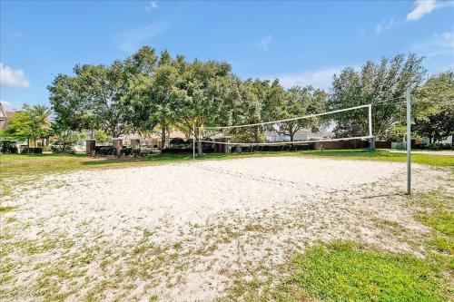 2186 Derwent Dr Davenport photo 54
