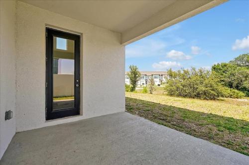 2186 Derwent Dr Davenport photo 57