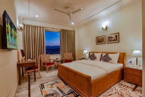 TV a/nebo společenská místnost v ubytování Sumer Hotel