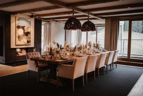 Εστιατόριο ή άλλο μέρος για φαγητό στο Kempinski Hotel Das Tirol