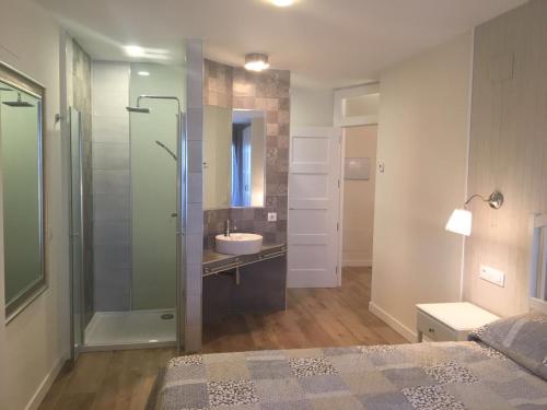 Ένα μπάνιο στο Apartamentos Sol Real