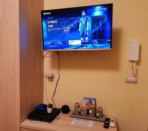 Televisyen dan/atau pusat hiburan di CASA DEI NONNI - Tresca Vecchia Bari
