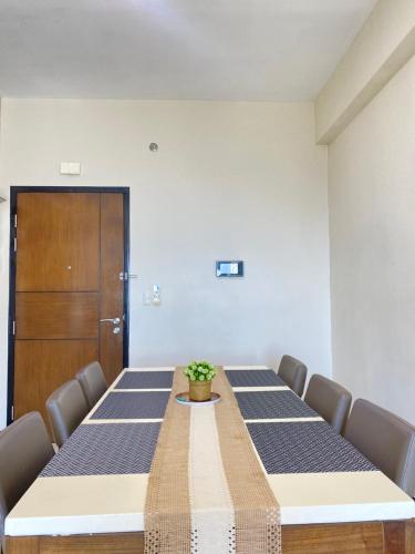 Οι επιχειρηματικές εγκαταστάσεις ή/και οι αίθουσες συνεδριάσεων στο Spacious 2bedroom with Seaview