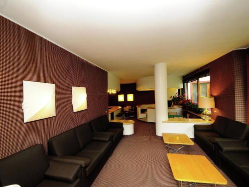 Ruang duduk di Contemporary Apartment in Breuil-Cervinia near Ski Area
